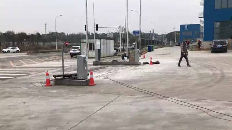 mg冰球突破十大平台简系列III型+循系列道闸入驻深国际