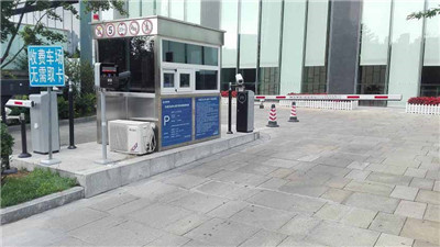 车牌识别和微信支付，停车场系统中的两大特色