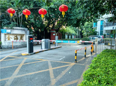 老旧小区停车场系统改造，车牌识别才是最佳选