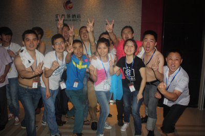 mg冰球突破十大平台智控参加三天两夜《团队领导力、凝聚力》