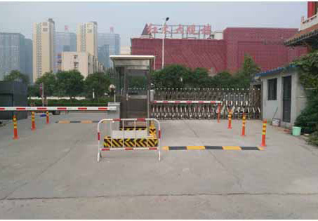 mg冰球突破十大平台智控智能停车场车牌识别系统入驻医院停车。喝靡皆和３挡辉倌