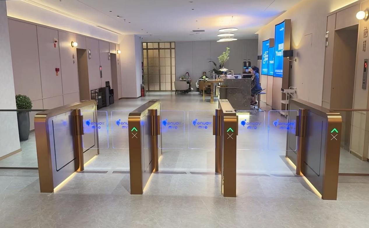 mg冰球突破十大平台设备闪耀财富大厦