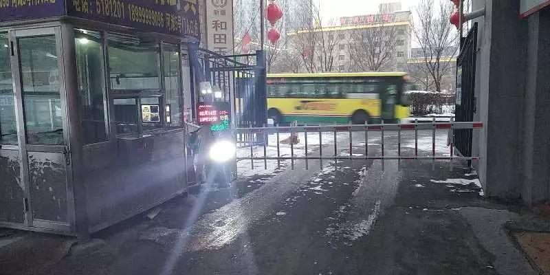 【工程案例】 mg冰球突破十大平台产品17进21出停车场管理系统进驻新疆最大智慧停车场