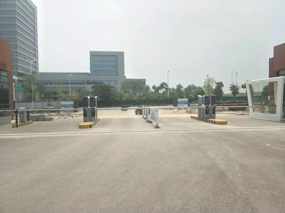 【mg冰球突破十大平台案例】mg冰球突破十大平台首例地磁车位引导系统，进驻安徽中电科博微产业园