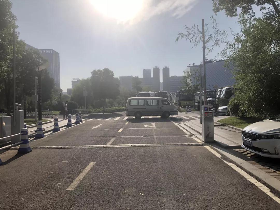 【mg冰球突破十大平台工程案例】mg冰球突破十大平台恭Ⅲ一体机入驻中国智能语音龙头企业——科大讯飞