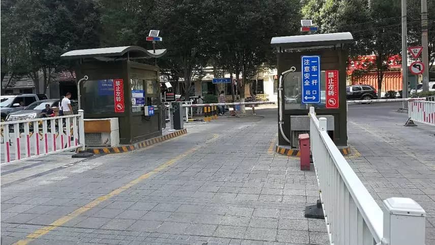 【mg冰球突破十大平台案例】mg冰球突破十大平台打造新疆时代广场多功能智能停车场