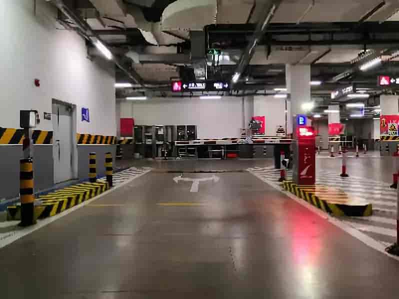 【mg冰球突破十大平台案例】 mg冰球突破十大平台恭III无人值守车牌识别九大系统入驻大连期货大厦