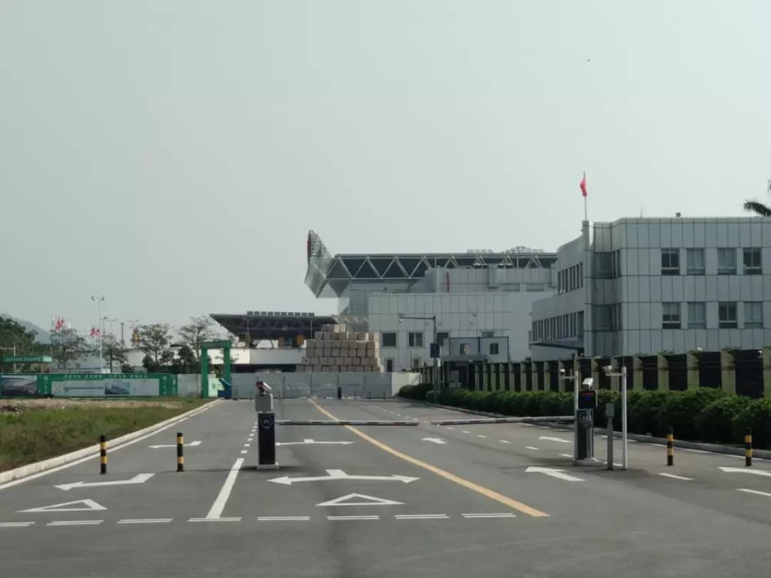 【mg冰球突破十大平台案例】mg冰球突破十大平台无人值守停车场系统入驻珠海机场