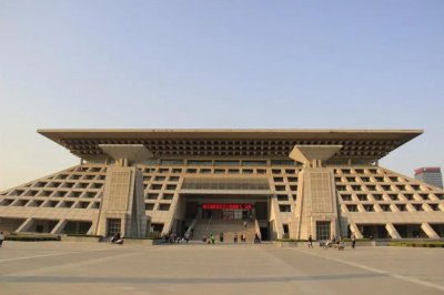 mg冰球突破十大平台人脸识别测温一体机，进驻河南六市博物馆抗疫